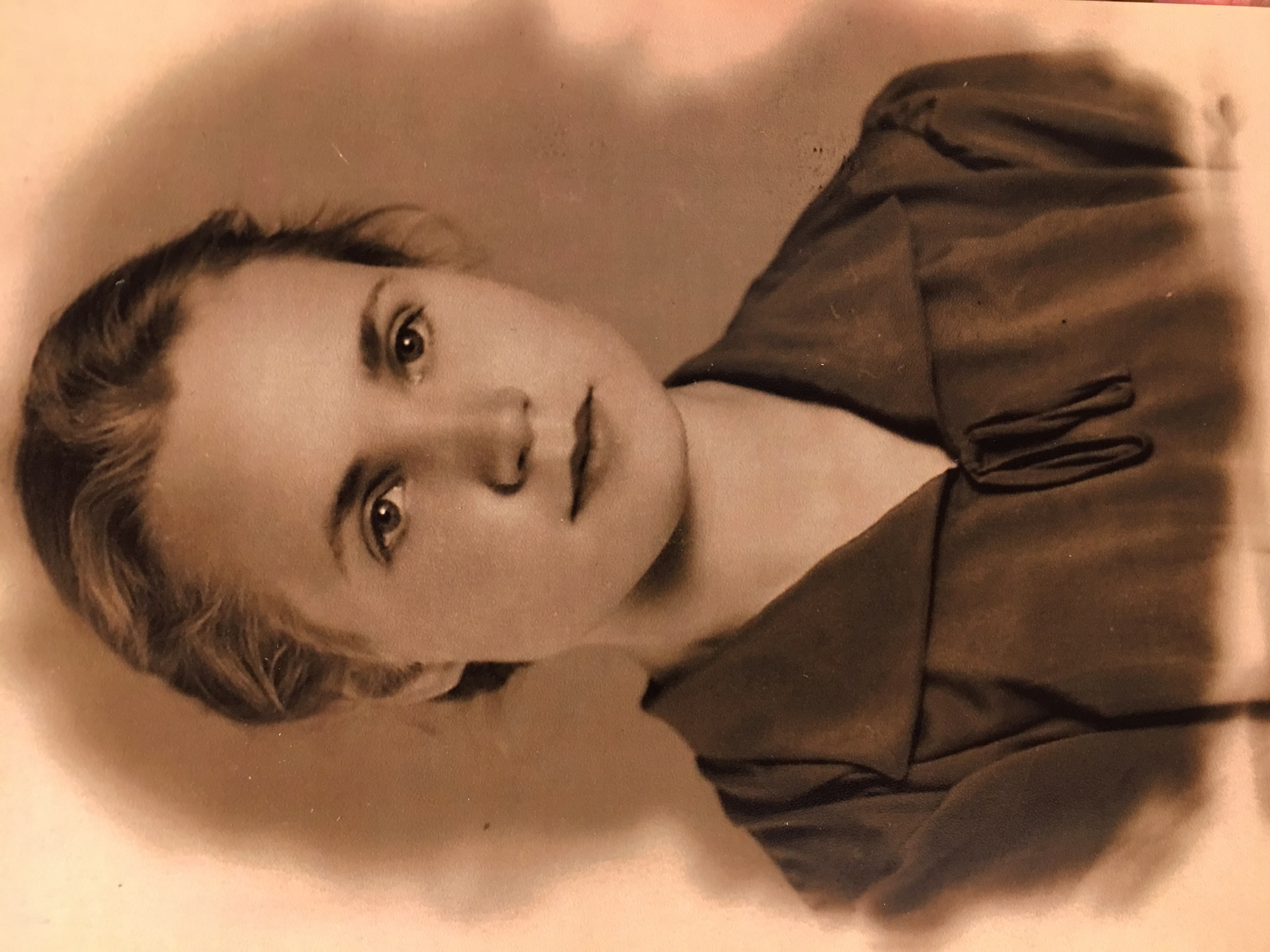 Галина Борисовна Овчинникова (Разина), 1940-2019